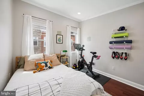 Bedroom - 1702 William St, Baltimore, MD 21230 photo 6 of 7