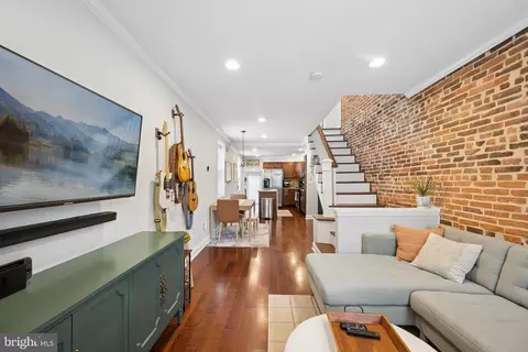 Entry Way - 1702 William St, Baltimore, MD 21230 photo 2 of 15