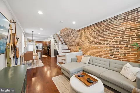 Entry Way - 1702 William St, Baltimore, MD 21230 photo 1 of 15