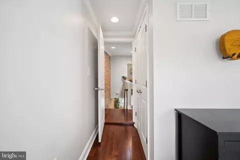 Entry Way - 1702 William St, Baltimore, MD 21230 photo 12 of 15