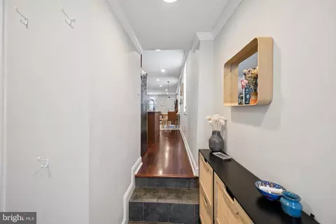 Entry Way - 1702 William St, Baltimore, MD 21230 photo 9 of 15