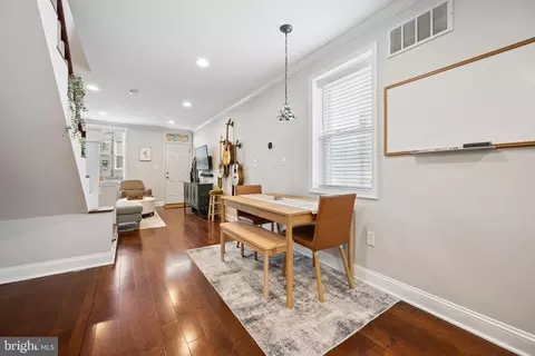 Entry Way - 1702 William St, Baltimore, MD 21230 photo 6 of 15