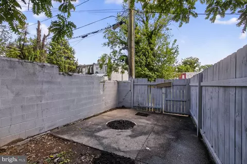 Exterior - 1701 N Monroe St, Baltimore, MD 21217 photo 4 of 4