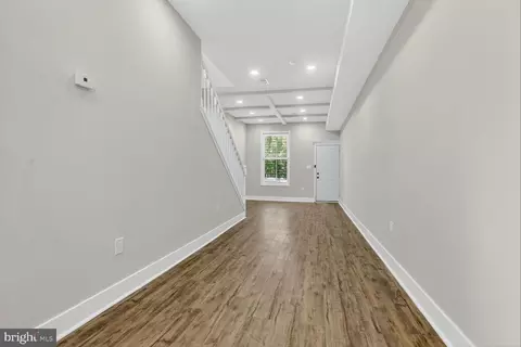 Entry Way - 1701 N Monroe St, Baltimore, MD 21217 photo 4 of 9