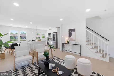 Entry Way - 1440 Walker Ave, Baltimore, MD 21239 photo 3 of 3