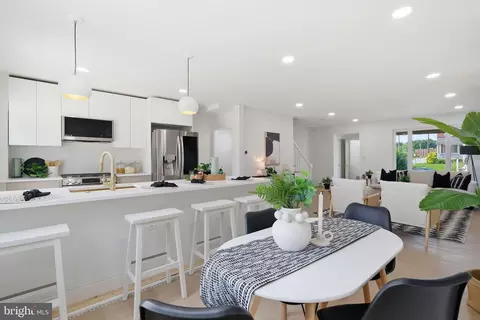 Dining - 1440 Walker Ave, Baltimore, MD 21239 photo 2 of 2