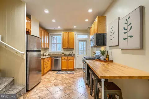 Kitchen - 1208 Battery Ave, Baltimore, MD 21230 photo 1 of 5