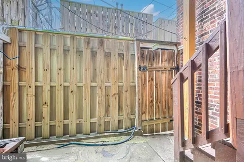 Exterior - 1208 Battery Ave, Baltimore, MD 21230 photo 3 of 3