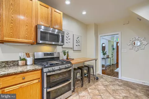 Kitchen - 1208 Battery Ave, Baltimore, MD 21230 photo 5 of 5