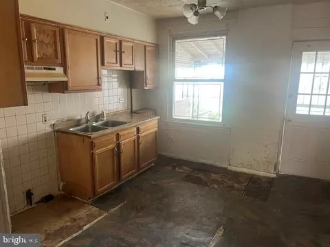 103 N Glover St, Baltimore, MD 21224 photo 4