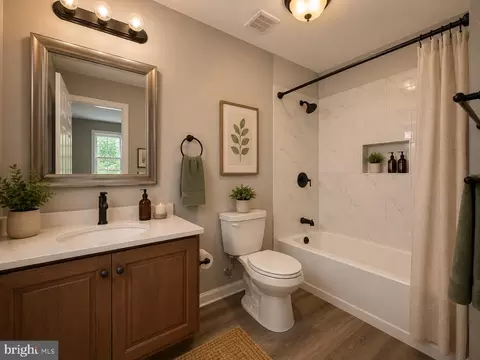 Bath - 1205 E 43rd St, Baltimore, MD 21239 photo 2 of 2
