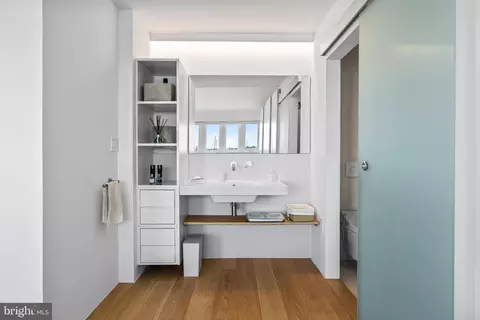 Bath - 2439 Boston St, Baltimore, MD 21224 photo 1 of 3