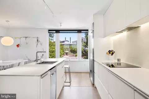 Kitchen - 2439 Boston St, Baltimore, MD 21224 photo 7 of 9