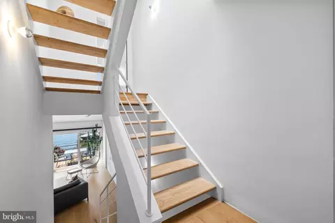 Entry Way - 2439 Boston St, Baltimore, MD 21224 photo 6 of 6