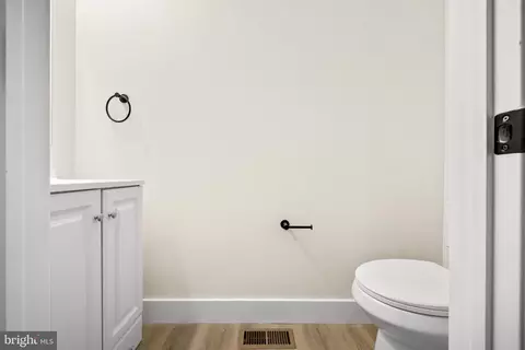 Entry Way - 748 Mckewin Ave, Baltimore, MD 21218 photo 4 of 7