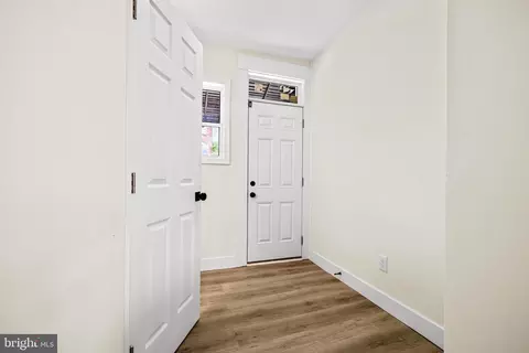 Entry Way - 748 Mckewin Ave, Baltimore, MD 21218 photo 5 of 7