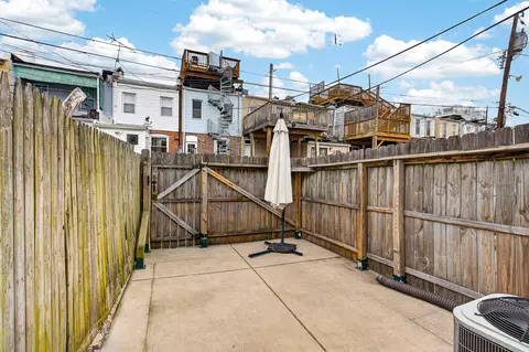 Exterior - 8 N Decker Ave, Baltimore, MD 21224 photo 5 of 5