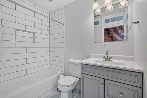 Bath - 8 N Decker Ave, Baltimore, MD 21224 photo 2 of 3