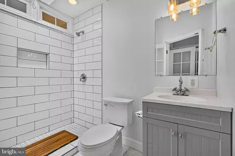 Bath - 8 N Decker Ave, Baltimore, MD 21224 photo 1 of 3