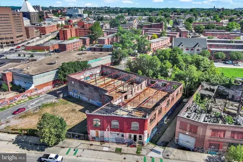 914 E Monument St, Baltimore, MD 21202 photo 2