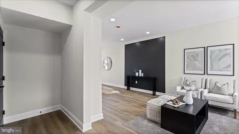 Entry Way - 1824 E 32nd St, Baltimore, MD 21218 photo 1 of 10