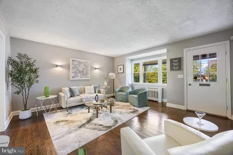 Living - 5414 Lothian Rd, Baltimore, MD 21212 photo 3 of 3