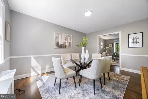 Dining - 5414 Lothian Rd, Baltimore, MD 21212 photo 3 of 3