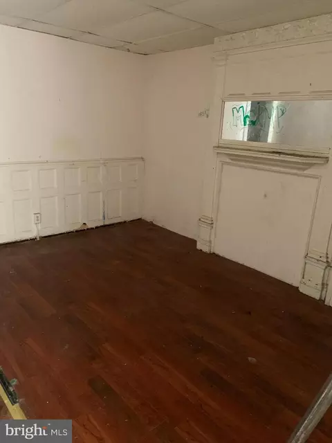Living - 1826 Appleton St, Baltimore, MD 21217 photo 2 of 2