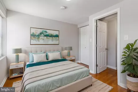 Bedroom - 40 E Barney St, Baltimore, MD 21230 photo 2 of 2