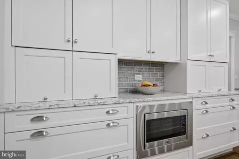 Kitchen - 2 Bellemore Rd, Baltimore, MD 21210 photo 4 of 6