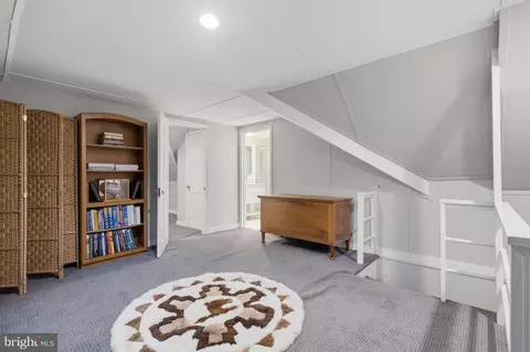 Entry Way - 2 Bellemore Rd, Baltimore, MD 21210 photo 12 of 12