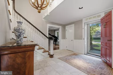 Entry Way - 2 Bellemore Rd, Baltimore, MD 21210 photo 1 of 12