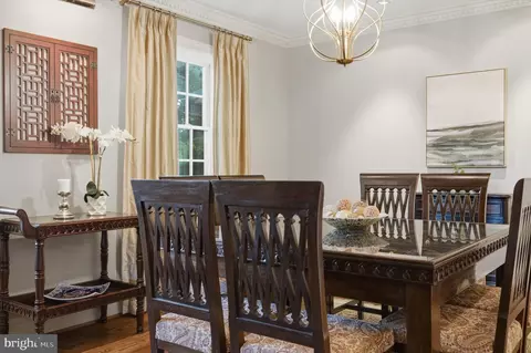 Dining - 2 Bellemore Rd, Baltimore, MD 21210 photo 3 of 4