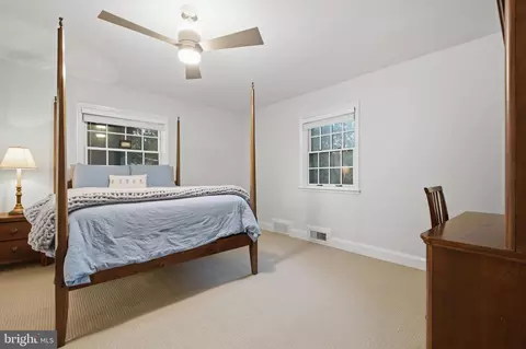 Bedroom - 2 Bellemore Rd, Baltimore, MD 21210 photo 6 of 10