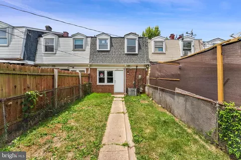 Exterior - 2941 Mallview Rd, Baltimore, MD 21230 photo 2 of 3