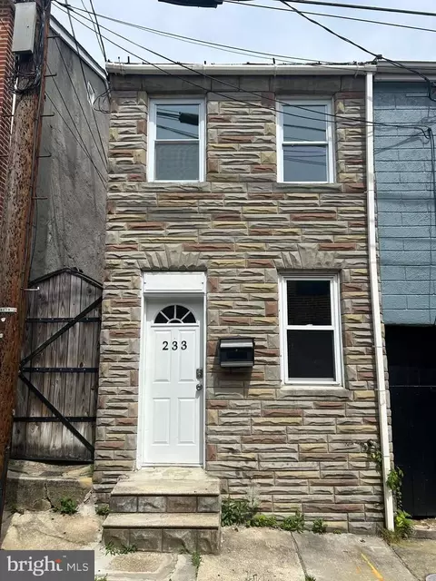 233 S Chapel St, Baltimore, MD 21231