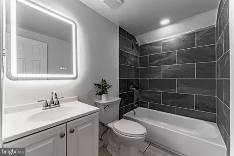 Bath - 3511 Old Frederick Rd, Baltimore, MD 21229 photo 2 of 3
