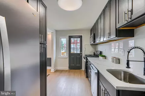 Entry Way - 1905 Heathfield Rd, Baltimore, MD 21239 photo 1 of 5