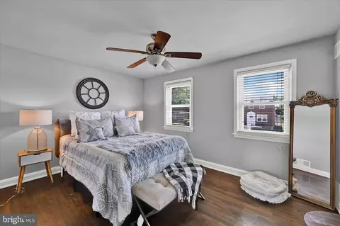 Bedroom - 1127 Wicklow Rd, Baltimore, MD 21229 photo 1 of 2
