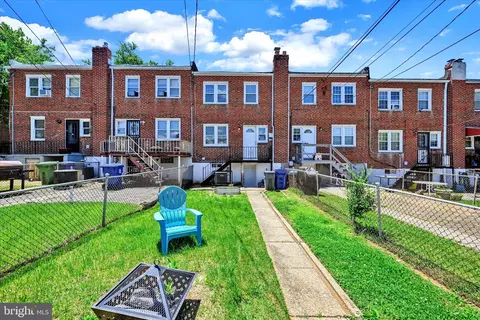 Exterior - 1127 Wicklow Rd, Baltimore, MD 21229 photo 4 of 5
