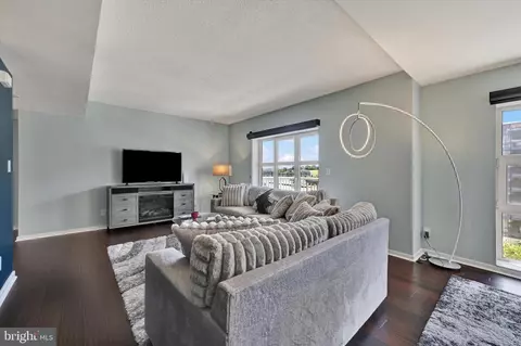 Other - 250 President St #306, Baltimore, MD 21202 photo 4 of 17
