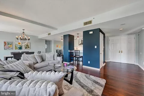 Other - 250 President St #306, Baltimore, MD 21202 photo 2 of 17