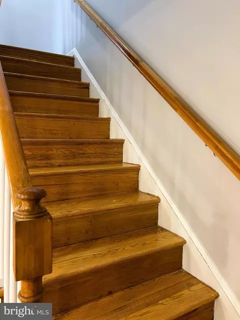 Entry Way - 3705 Bancroft Rd, Baltimore, MD 21215 photo 1 of 1
