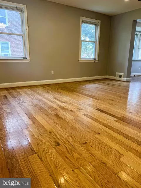 Living - 3705 Bancroft Rd, Baltimore, MD 21215 photo 5 of 6