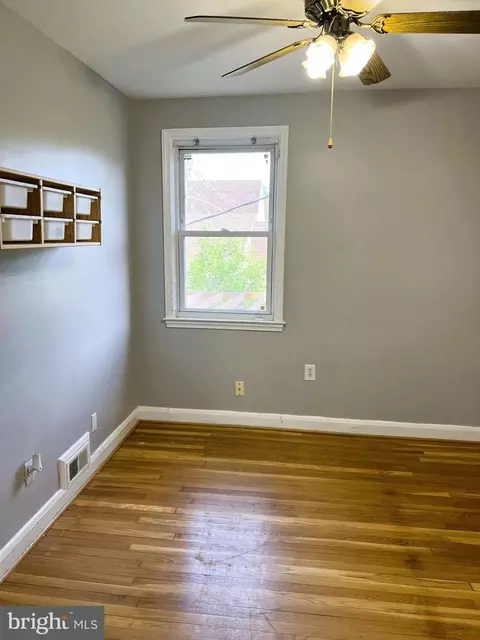 Bedroom - 3705 Bancroft Rd, Baltimore, MD 21215 photo 4 of 4