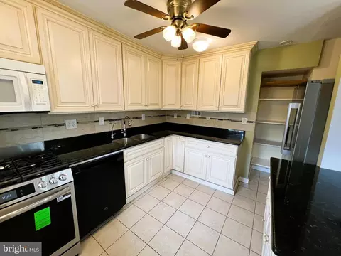 Kitchen - 3705 Bancroft Rd, Baltimore, MD 21215 photo 4 of 8