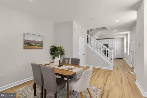 Entry Way - 3111 Foster Ave, Baltimore, MD 21224 photo 1 of 3
