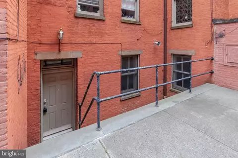 10 W Madison St W #1, Baltimore, MD 21201