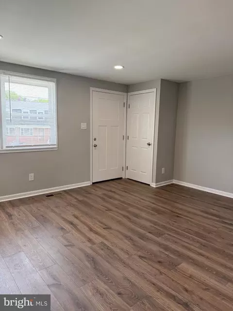 Living - 2908 Mallview Rd, Baltimore, MD 21230 photo 3 of 3