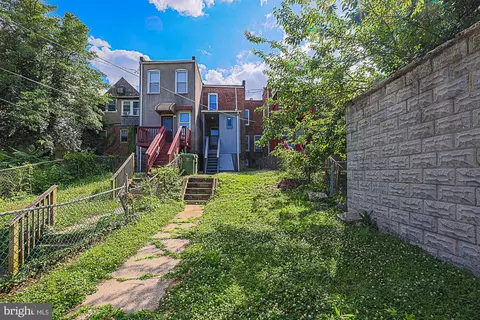 Exterior - 2117 Park Ave, Baltimore, MD 21217 photo 5 of 6